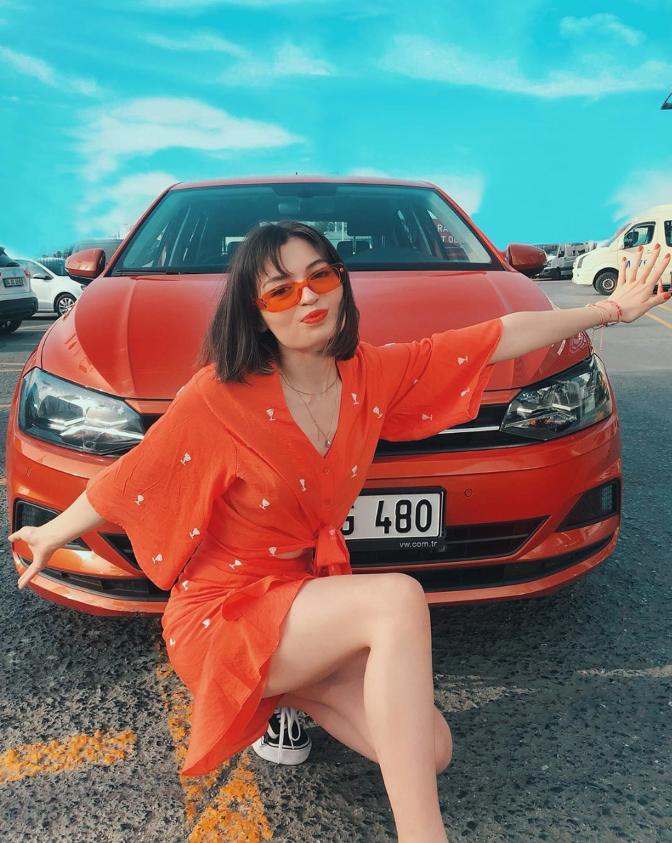 Vlogger Việt đã vậy, các vlogger thế giới còn có thu nhập khủng hơn rất nhiều. Điển hình là Meryem Can (SN 1995, đến từ Istanbul). Cô nàng hiện đang là một trong nhưng Youtuber nổi tiếng nhất Thổ Nhĩ Kỳ.