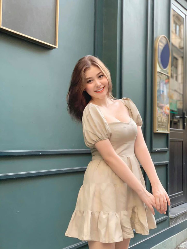 Nhật Anh cho hay, cô từng bị gièm pha khi diện những bộ đồ sexy. Tuy nhiên, cô không để ý đến chuyện đó. Cô chỉ mặc những gì bản thân cảm thấy thích và tự tin.