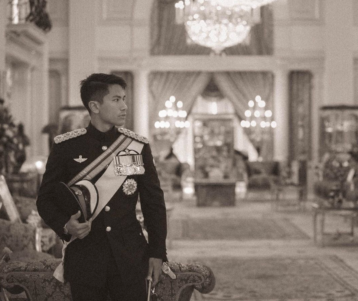 Abdul Mateen là người con thứ 10 của Quốc vương Haji Hassanal Bolkiah, anh tham gia SEA Games với tư cách cầu thủ polo của đội tuyển quốc gia Brunei.