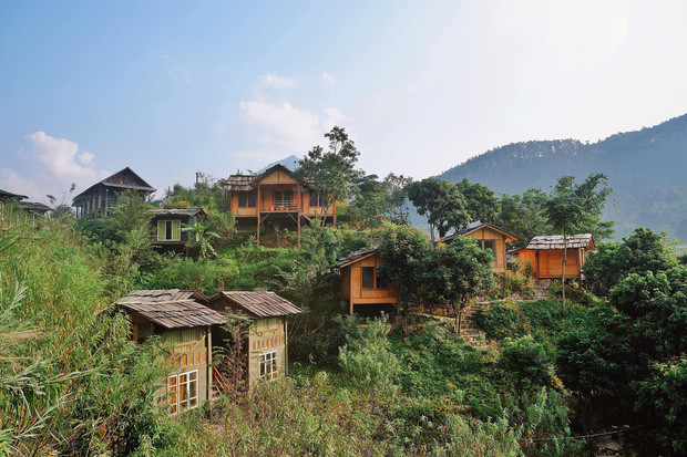 Trước đây, khu vực này chỉ có bà con bản địa biết và kéo nhau đến tắm. Cách đây khoảng 1 năm, địa điểm này được một người dân cải tạo và xây dựng làm khu nghỉ dưỡng, thu hút khách du lịch.