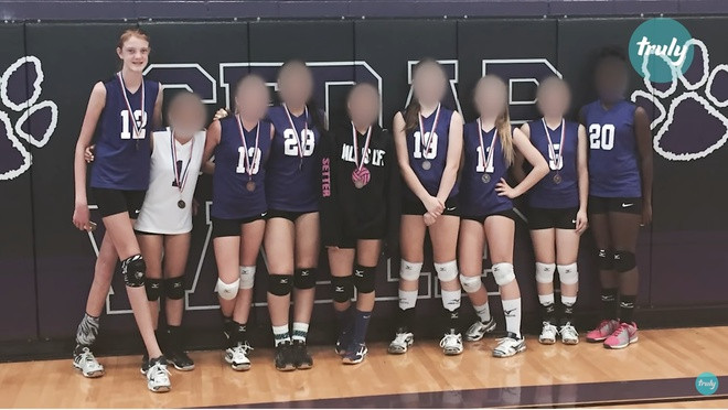 Tuy vậy, Maci cũng thừa nhận chiều cao tốt là lợi thế khi chơi thể thao. 10X tham gia đội tuyển bóng chuyền của trường, ở vị trí tấn công. Cô cũng hy vọng có thể trở thành người mẫu.