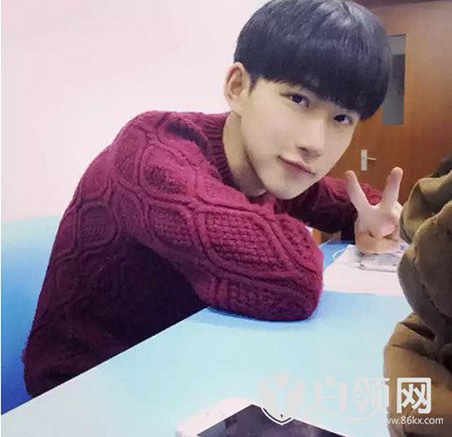 Hạo Băng có sở thích cosplay từ bé và cũng thường tập tành hóa trang. Thế nhưng ở thời điểm đầu mới gia nhập giới cosplay với ngoại hình hết sức bình thường, chẳng có mấy ai chú ý tới anh chàng.