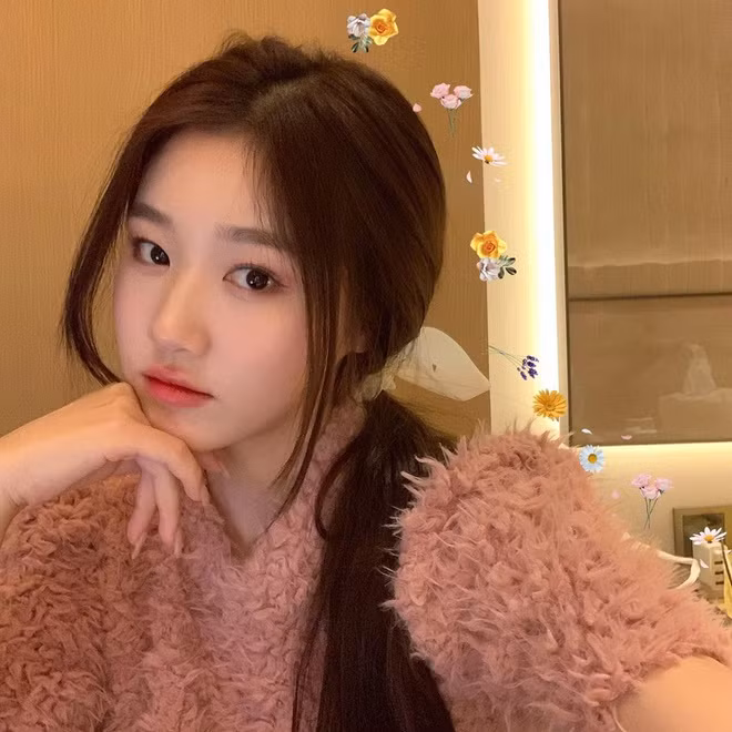 Người hâm mộ hy vọng sự nghiệp của Lin Zhen phát triển nhanh, có thể trở thành ngôi sao lớn trong tương lai gần nhờ lợi thế về ngoại hình.