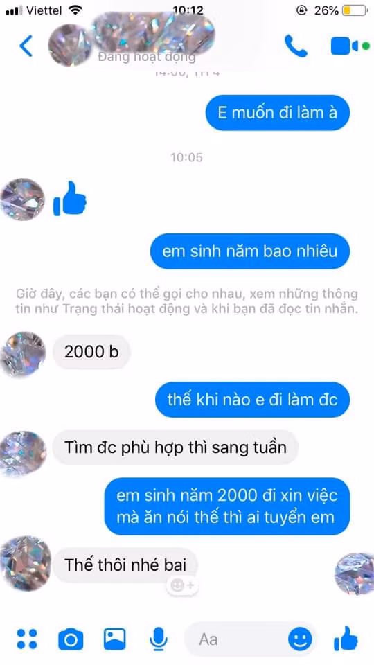 Ngày nay, với sự phát triển của công nghệ, rất nhiều công ty đăng tải vị trí việc làm cần tuyển lên các trang tuyển dụng. Ứng viên cũng có thể gửi CV trực tuyến mà không cần lọ mọ đi tìm, đến trực tiếp để hỏi như ngày xưa. Thế nhưng có lẽ cũng chính vì có nhiều cơ hội, nhiều nơi cần người quá mà nhiều bạn trẻ đã quên luôn cả cách ứng xử cơ bản sao cho hợp lý khi đi xin việc. Rất nhiều câu chuyện được phía nhà tuyển dụng chia sẻ khiến nhiều người ngán ngẩm không thôi.