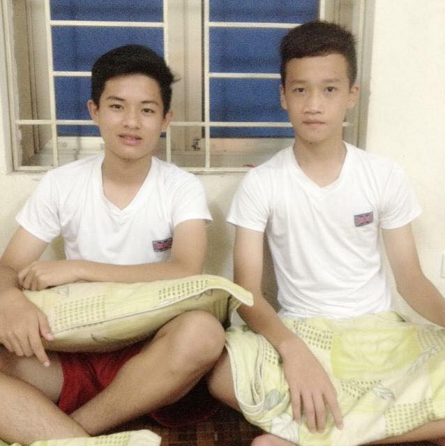 Có vẻ như Hoàng Đức khá thích chụp ảnh nên anh chàng có thể tạo dáng mọi lúc, mọi nơi và mọi chỗ.