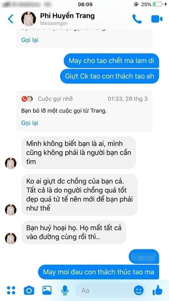 Không thể doạ được người phụ nữ lạ mặt, Phi Huyền Trang đổi sang giọng năn nỉ, thuyết phục nhưng người phụ nữ không chịu hoà giải.