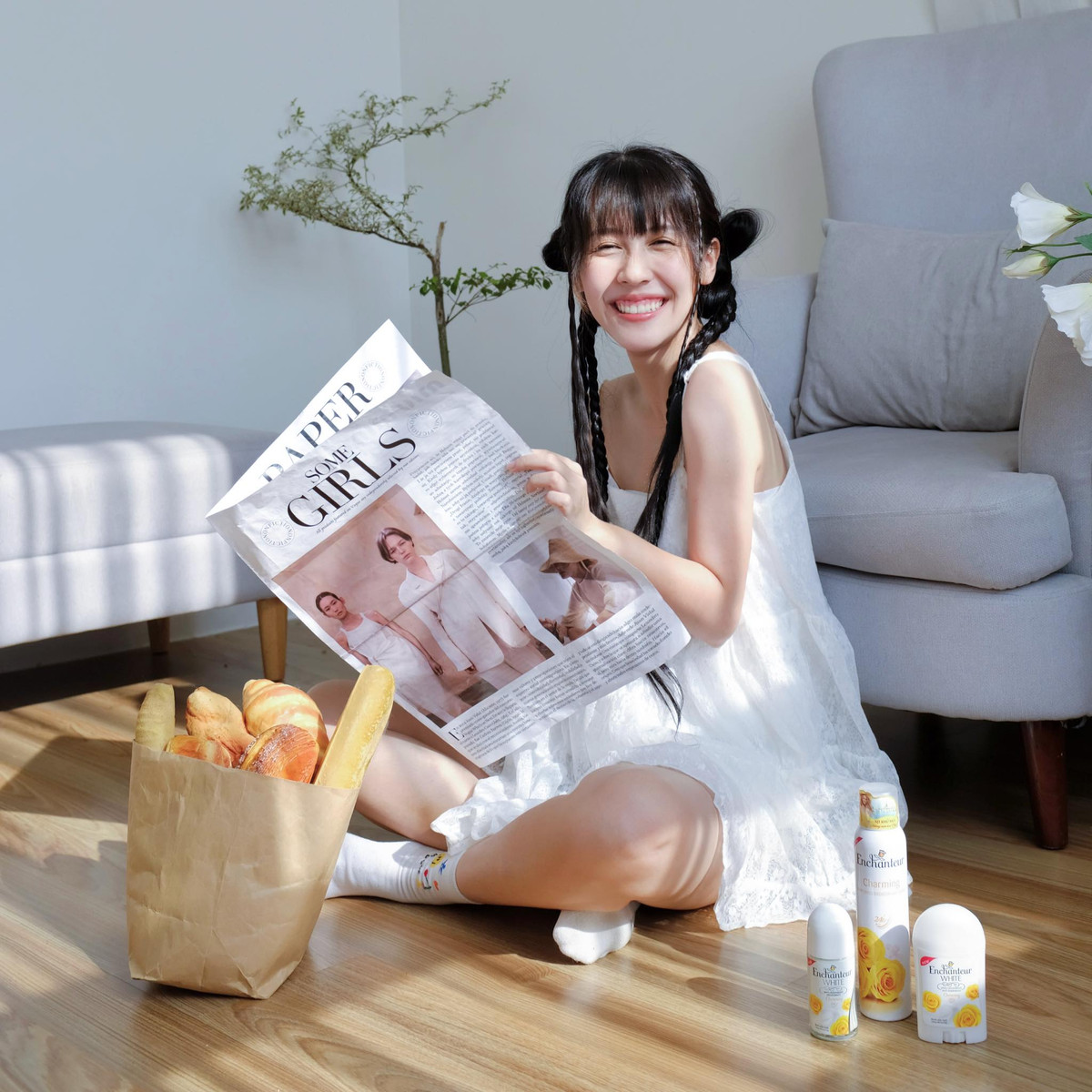 Thế nhưng dạo gần đây, cô nàng không ngại thay đổi theo các hình tượng khác nhau, từ hình ảnh ngây thơ trong sáng đến hình ảnh cá tính, gợi cảm và táo bạo hơn trước rất nhiều.