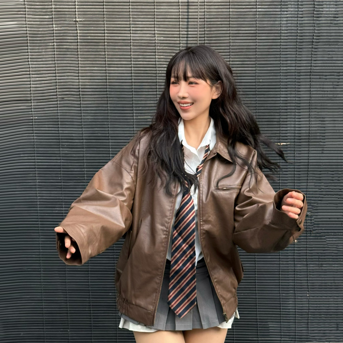 Gần đây, những hình ảnh của Min khiến nhiều người khá ngạc nhiên vì quá khác với thời mới debut.