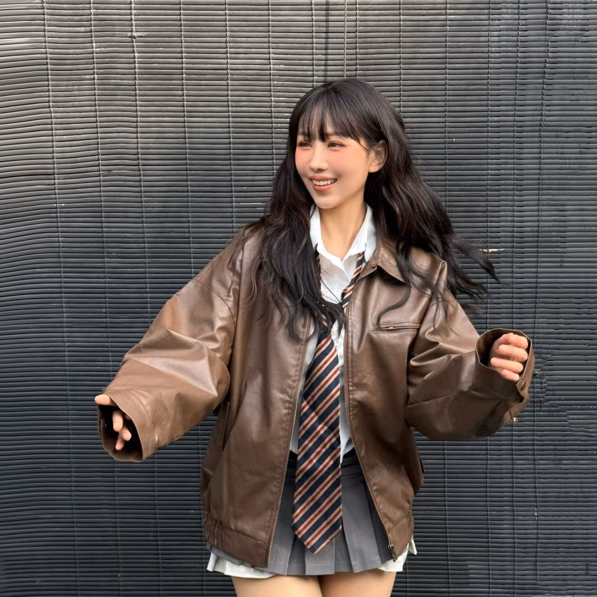 Gần đây, những hình ảnh của Min khiến nhiều người khá ngạc nhiên vì quá khác với thời mới debut.