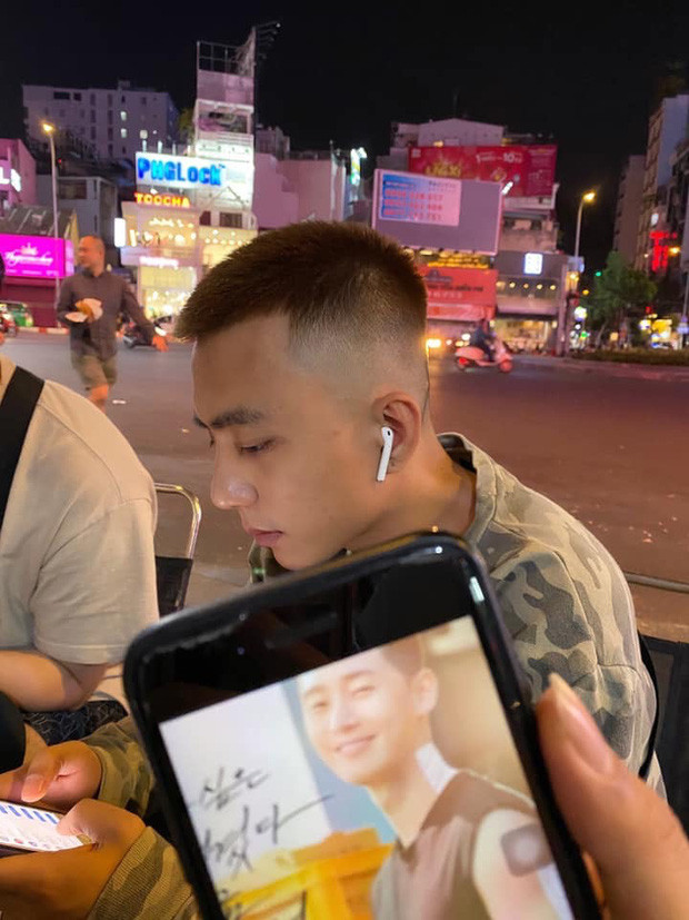 Kiểu tóc giống nhưng khuôn mặt không giống thì cũng chẳng khiến hội chị em xao xuyến được đâu.