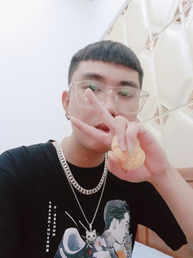 Mỗi khuôn mặt lại phù hợp với kiểu tóc khác nhau, không phải ai để kiểu tóc 3 phân cũng đẹp như nam thần trong phim Hàn Quốc.