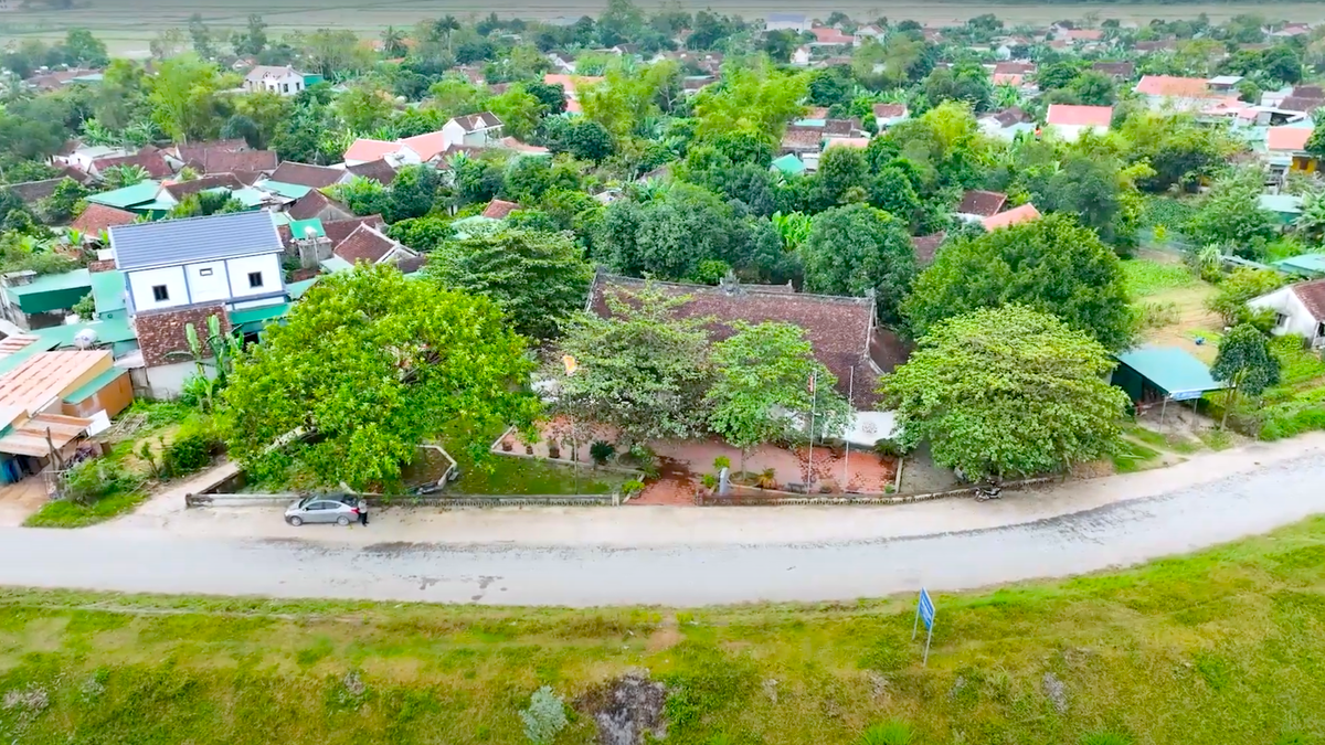 Cận cảnh ngôi đình cổ được xây dựng gần 300 năm trước Can canh ngoi dinh co duoc xay dung gan 300 nam truoc