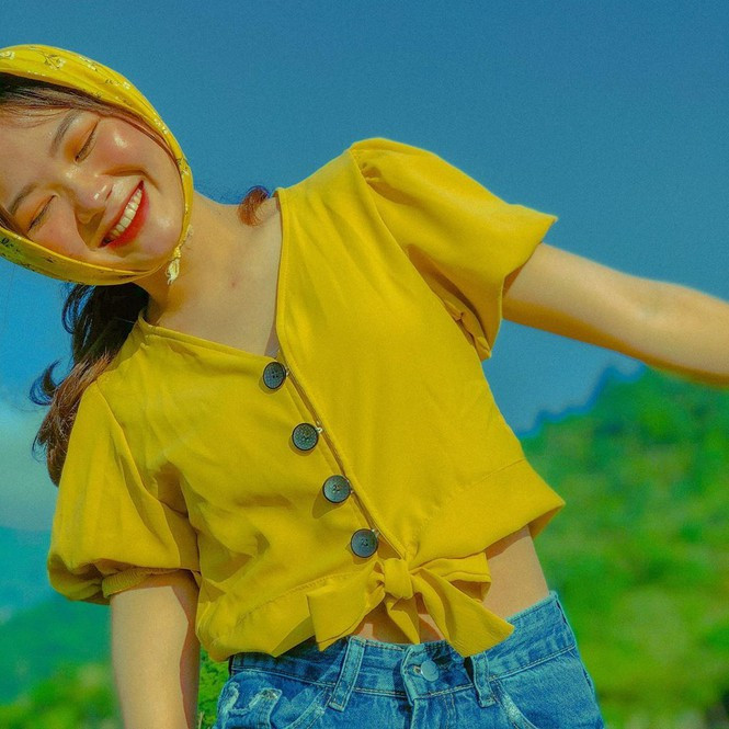 Loạt ảnh rực rỡ đậm chất mùa hè của cô bạn ở công viên Yên Sở vừa qua nhận được rất nhiều lượt "thả tim".