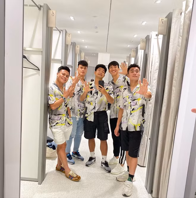 Nhung nhom ban than cua U23 Viet Nam: Tu tau hai den tre trau deu du ca