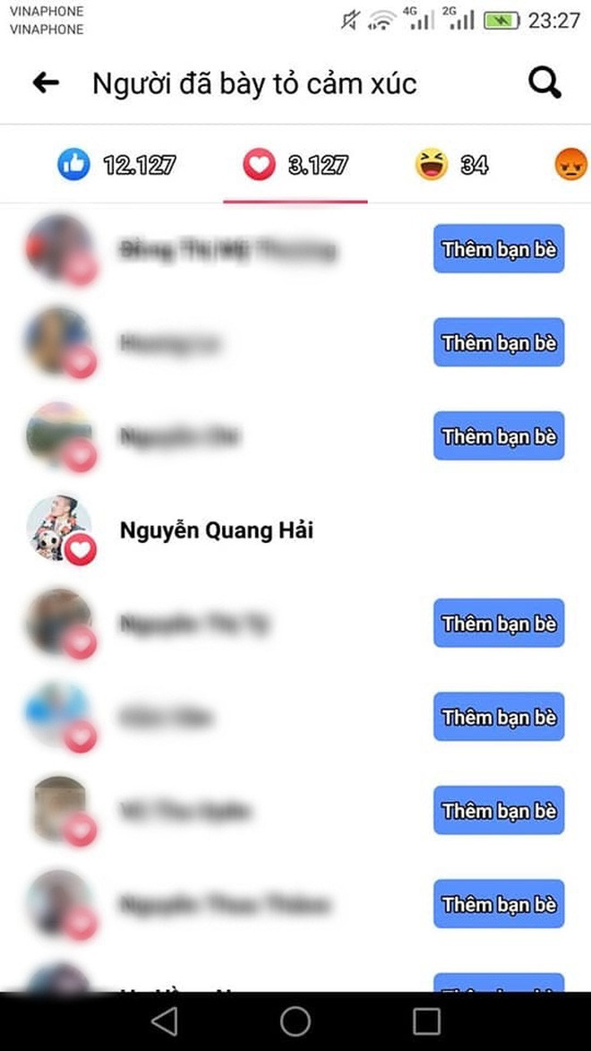 Dù là Facebook hay Instagram, Quang Hải cũng cực kỳ chăm chỉ tương tác với bạn gái cũ. Trước đó, khi tin đồn chia tay xuất hiện từ hồi tháng 9/2019, cặp đôi đã dừng tương tác.