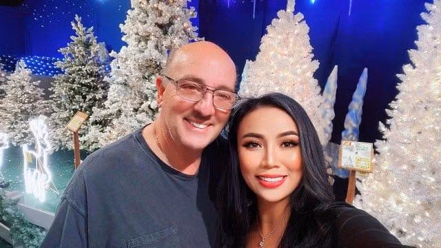 Khi nghe kể về câu chuyện tình yêu giữa một người cựu quân nhân sống ở Mỹ, với một người phụ nữ là mẹ đơn thân sống ở Việt Nam, nhiều người không khỏi bày tỏ sự ngạc nhiên, đồng thời ngưỡng mộ đối với cặp đôi vợ Việt - chồng Tây này.