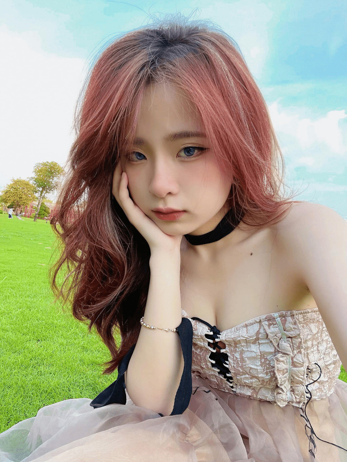 Ngọc Kem là 1 hot TikToker sở hữu 2,8 triệu người theo dõi và là một trong những KOC đình đám của giới livestream bán hàng.