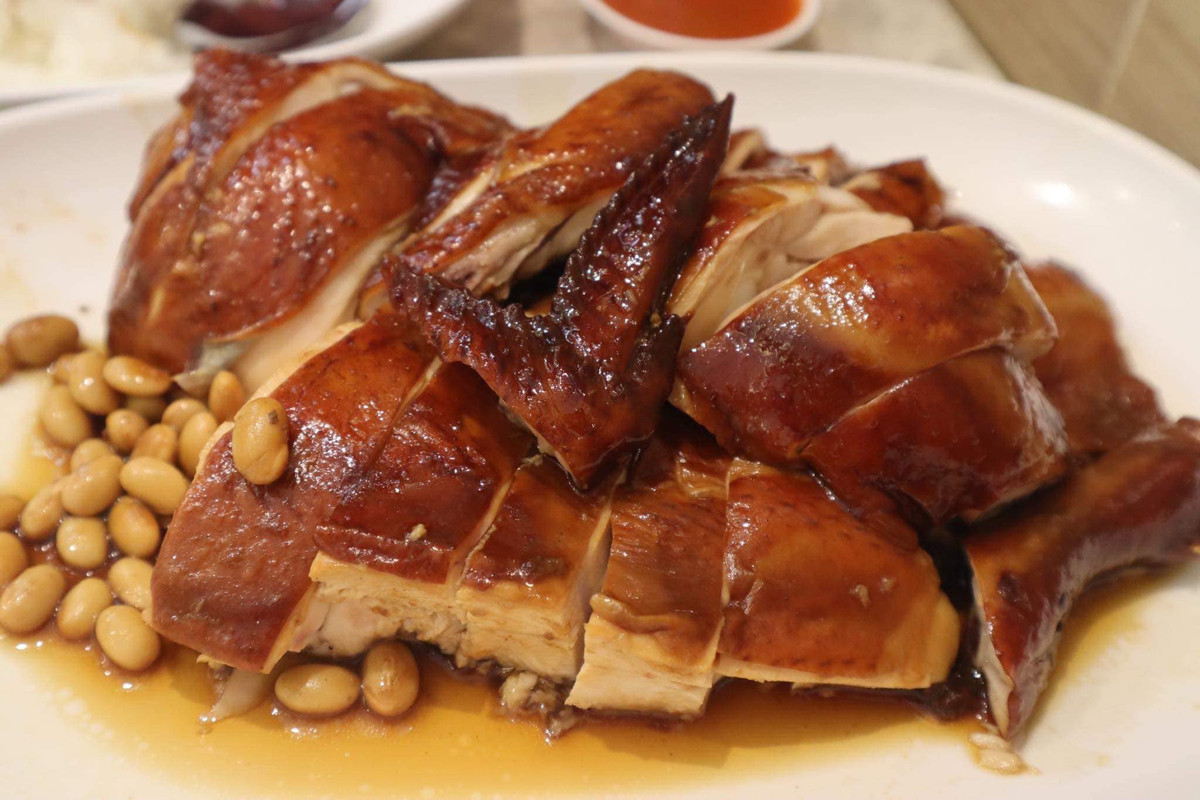 Hoi ban than nha nguoi ta: 5/7 di du hoc, 2 nguoi con lai moi 