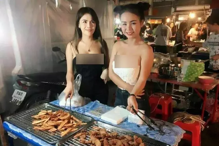 Các cô gái sẽ ăn mặc thiếu vải, để lộ những điểm nhạy cảm nhằm mục đích câu khách.