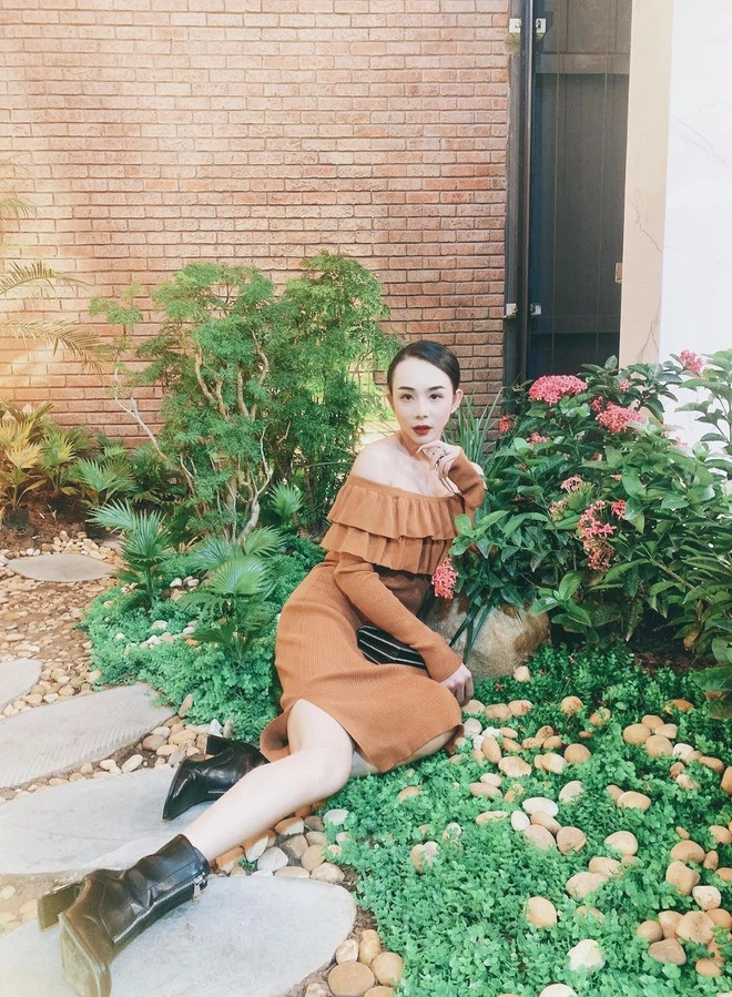 Kim từng trải qua một mối tình đẹp nhưng không dài do người đàn ông kia không thể vượt qua những lời gièm pha của dư luận. Còn Nhi Nhi cũng đã tìm thấy một nửa yêu thương của mình.