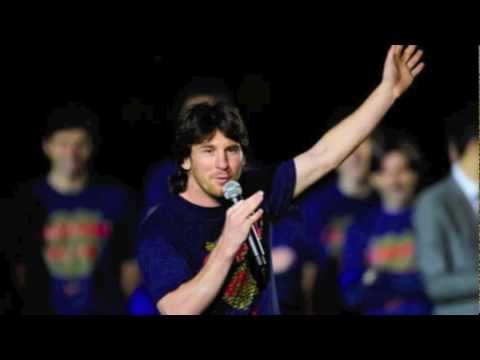 Messi hiểu và nói được tiếng Catalan nhưng gần như không dùng đến. Tuy nhiên, khi ăn mừng chức vô địch La Liga 2009, anh đã chộp lấy micro, nhảy lên nóc xe buýt và hát vang bài hát truyền thống của CLB Barca bằng tiếng Catalan. 