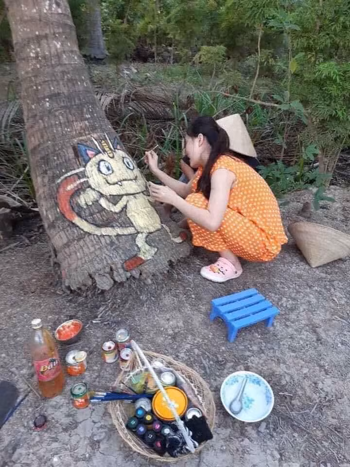 Trước diễn biến căng thẳng của dịch COVID-19, các trường học và nhiều công ty phải cho học sinh, sinh viên và nhân viên nghỉ làm, hạn chế tụ tập đông người, tránh virus lây lan. Quá rảnh rỗi, nhiều người nghĩ ra những trò "giết" thời gian cực hài hước khiến ai cũng buồn cười.