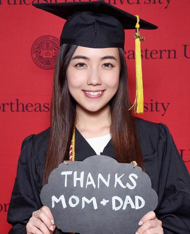 Từ khi còn ở Việt Nam, số điểm TOEEFL của Mie Nguyễn đạt 111/120, khi đó, cô nàng đang là học sinh của một trường Quốc tế.