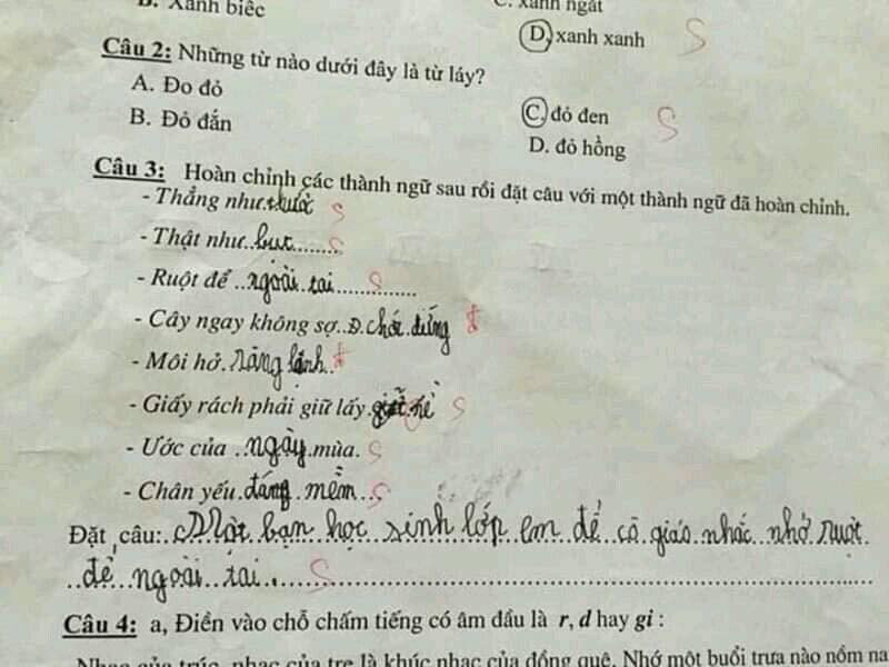 Những bức ảnh hài hước này sau thời gian ngắn được đăng trên trang mạng Trường Người Ta đã nhận về gần 7.000 lượt like và chia sẻ.
