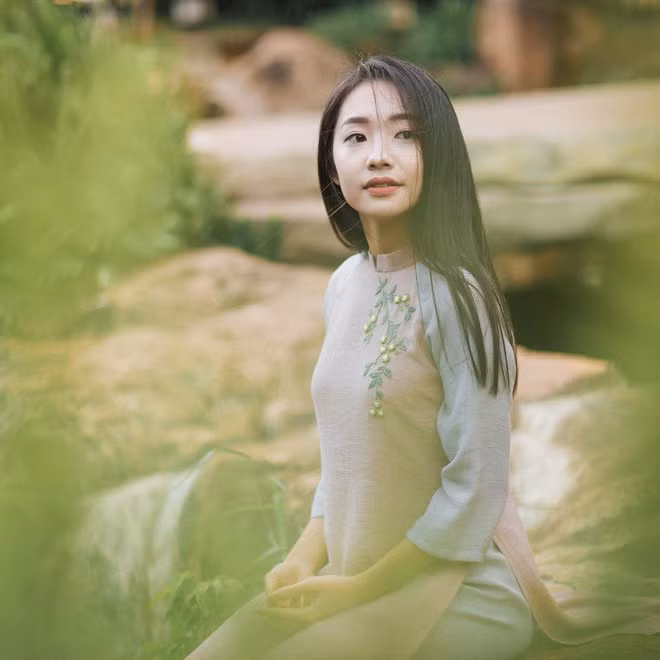 Hoàng Hà rất ít chia sẻ cuộc sống cá nhân trên mạng xã hội.