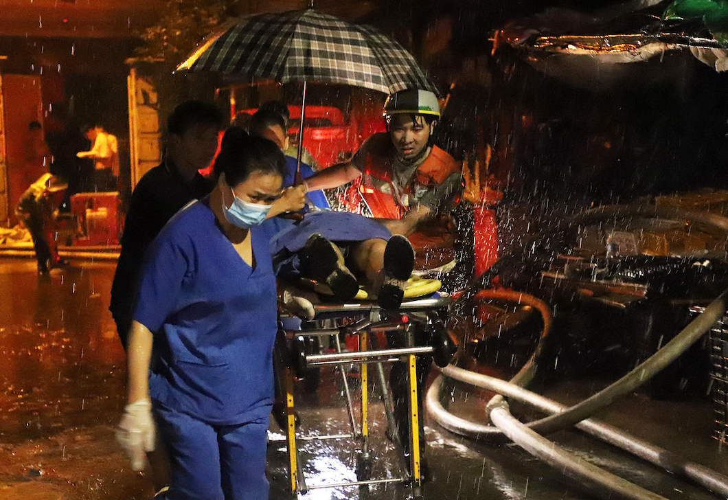 6 cán bộ bị truy tố vụ cháy chung cư mini 56 người chết 6 can bo bi truy to vu chay chung cu mini 56 nguoi chet