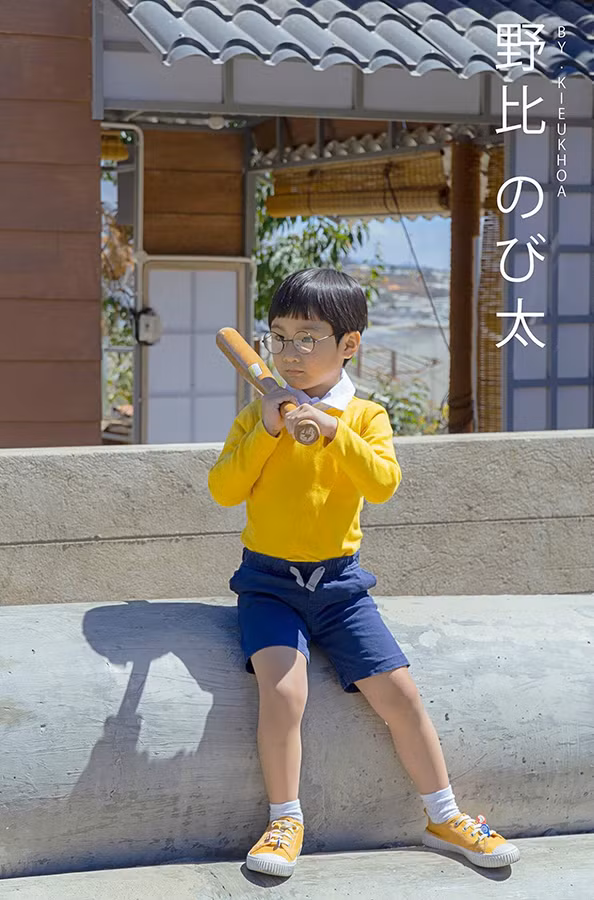 Với mái ngói gạch, khung cửa kính hình vuông, cánh cửa gỗ, ngôi nhà tái hiện hoàn toàn không gian sống của chú mèo máy Doraemon và Nobita. Nhìn những hình ảnh này, ai chẳng muốn một lần quay trở lại tuổi thơ với những nhân vật trong truyện này.