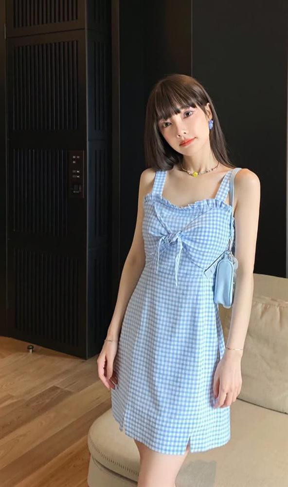 Sau scandal ngoại tình ồn ào với trai trẻ, Lý Tiểu Lộ bị tẩy chay khỏi làng giải trí.