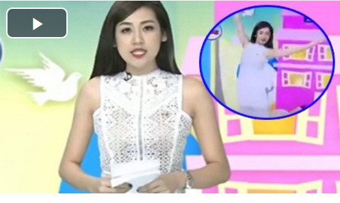 Đây không phải lần đầu tiên, các BTV của VTV gặp sự cố trên sóng truyền hình. Á hậu Tú Anh từng vô tư nhảy chân sáo sau khi dẫn xong chương trình Vì tầm vóc Việt, thế nhưng lúc này máy quay chưa dừng nên toàn bộ khoảnh khắc lọt lên sóng truyền hình. Ảnh cắt màn hình.