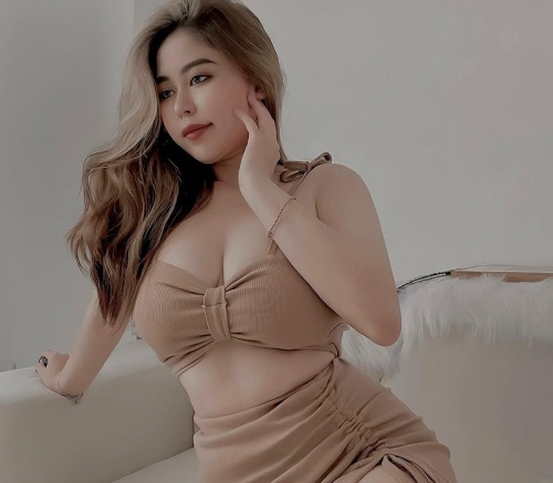 Ngọc Huyền sở hữu thân hình chubby đẫy đà. Thay vì cố gắng giảm cân theo chuẩn mực vẻ đẹp nhiều người hiện nay, Ngọc Huyền luôn tự tin về chính cơ thể mình.