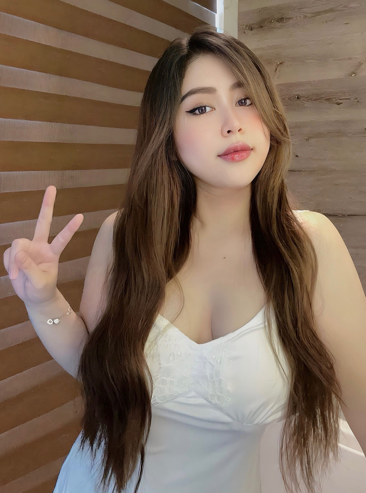 Nhiều cô gái đã lấy Ngọc Huyền làm hình mẫu lý tưởng, để luôn tự tin vào hình thể chính mình.