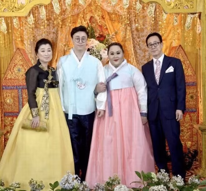 Câu chuyện tình yêu của họ đặc biệt đến mức đích thân cựu Tổng thống Susilo Bambang Yudhoyono và phu nhân Ani Yudhoyono tới tham dự đám cưới.