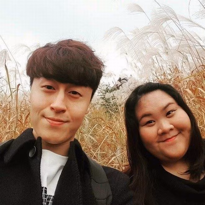 Cuộc sống có quá nhiều bất ngờ và ngay tại Hàn Quốc, Vera đã có một “câu chuyện cổ tích” thời hiện đại khi gặp được tình yêu của đời mình, cũng là chồng cô hiện tại. Jun là một chàng trai thiết kế đồ họa gốc Hàn Quốc điển trai có ngoại hình bắt mắt chẳng kém diễn viên nổi tiếng nào.