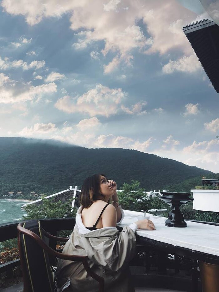 Cuộc sống của 10x này sẽ đôi khi vấp phải những điều tiếng. Tuy nhiên, Huỳnh Giao không bao giờ quan tâm đến những điều đó.