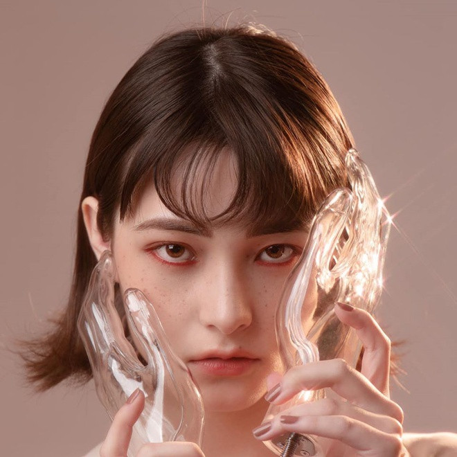 Người đẹp lai thì không hề thiếu, thế nhưng để sở hữu thần thái cực sang chảnh, lạnh lùng, cuốn hút như Phoebe thì không nhiều. Điều đặc biệt, hot girl 10X có đôi mắt buồn rười rượi khiến ai nhìn vào cũng như bị "đánh cắp linh hồn".