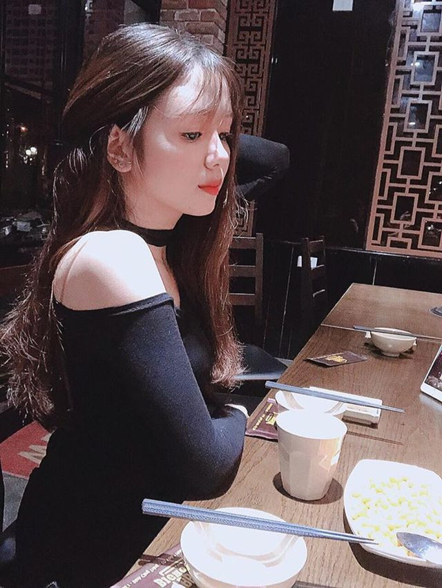 Nữ sinh chọn theo đuổi ngành Y bởi hồi còn bé, ba cô bị tai nạn lao động khá nặng, khi lớn lên cô mong muốn sẽ chăm sóc sức khỏe cho ba cũng như những người khác.