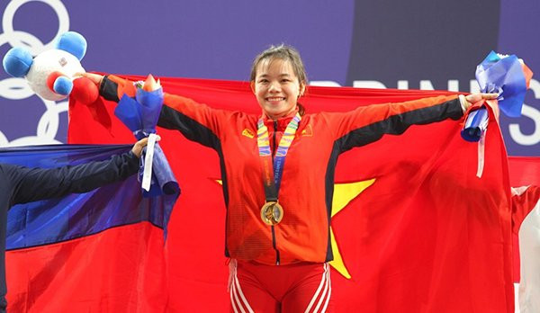 Trước khi tham dự SEA Games 2019, Hồng Thanh chỉ đạt mức 123kg chứ chưa bao giờ đạt 124kg. Thế nhưng khát vọng chiến thắng đã khiến cô quyết tâm lội ngược dòng ngoạn mục.