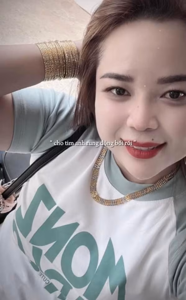 Chị Nguyên cho hay 3 tờ vé số trúng giải độc đắc đó do đài xổ số kiến thiết Vĩnh Long, mở thưởng ngày 3/5.