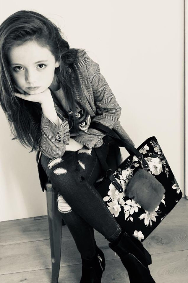 Mới đây, Nuala Childs cũng nhận được lời mời tham dự Tuần lễ Thời Trang New York vào năm tới.