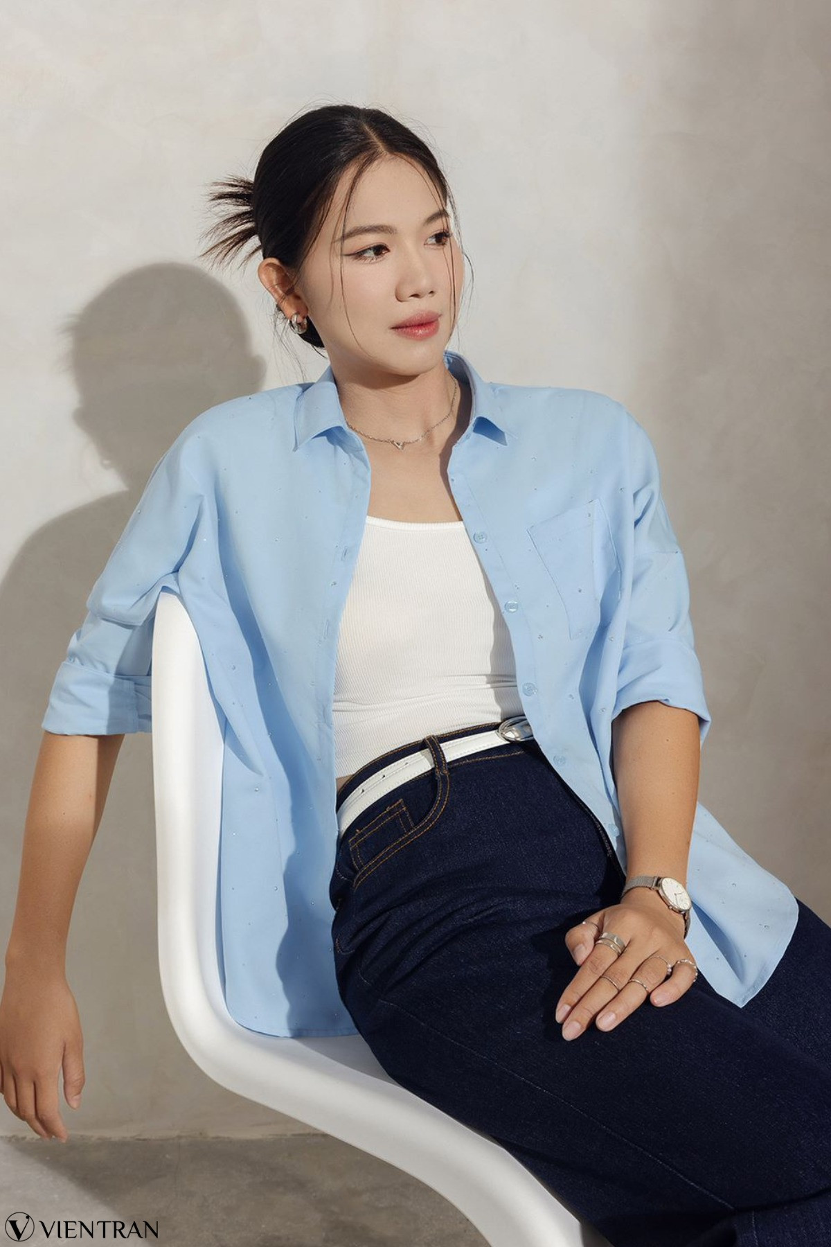 Fan của cô nàng bày tỏ sự ủng hộ với màn lột xác ngoạn mục này của cựu VĐV: "Mê quá đi, ủng hộ chị theo đuổi phong cách này nha", "xinh đẹp quá mất thôi, đổi nghề làm người mẫu cũng được đó nha".