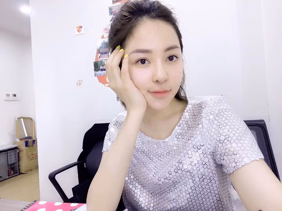 Trâm Anh chưa từng lên tiếng cho việc có quay trở lại làng giải trí hay không. Tuy nhiên, cô vẫn là hot girl đình đám trên mạng xã hội.