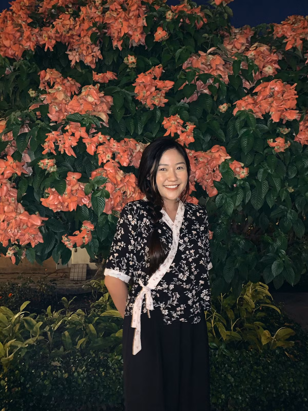 Vì là em út nên Huỳnh Ân rất được vợ chồng Trấn Thành - Hari Won cưng chiều. Cô nàng thường xuyên được anh chị đưa đi du lịch trong và ngoài nước.