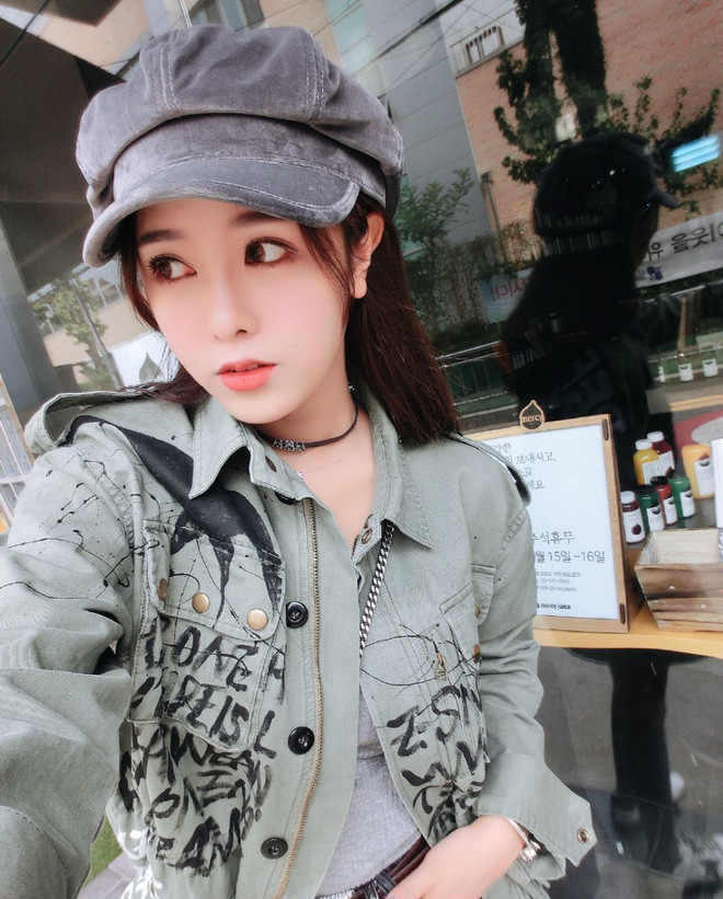 Lo nhan sac that, hot girl 7 trieu follow khien dan mang mat niem tin-Hinh-2