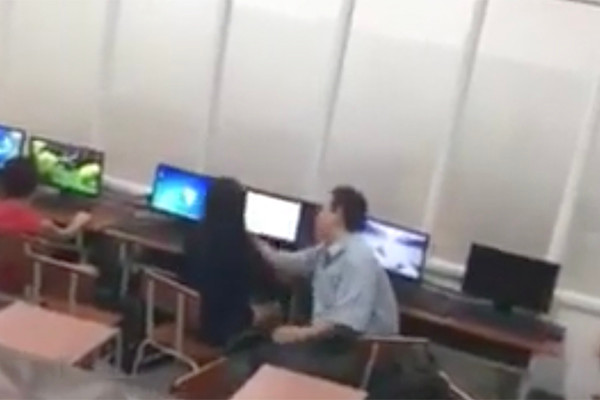 Thay giao sam so hoc sinh thanh minh kho chap nhan