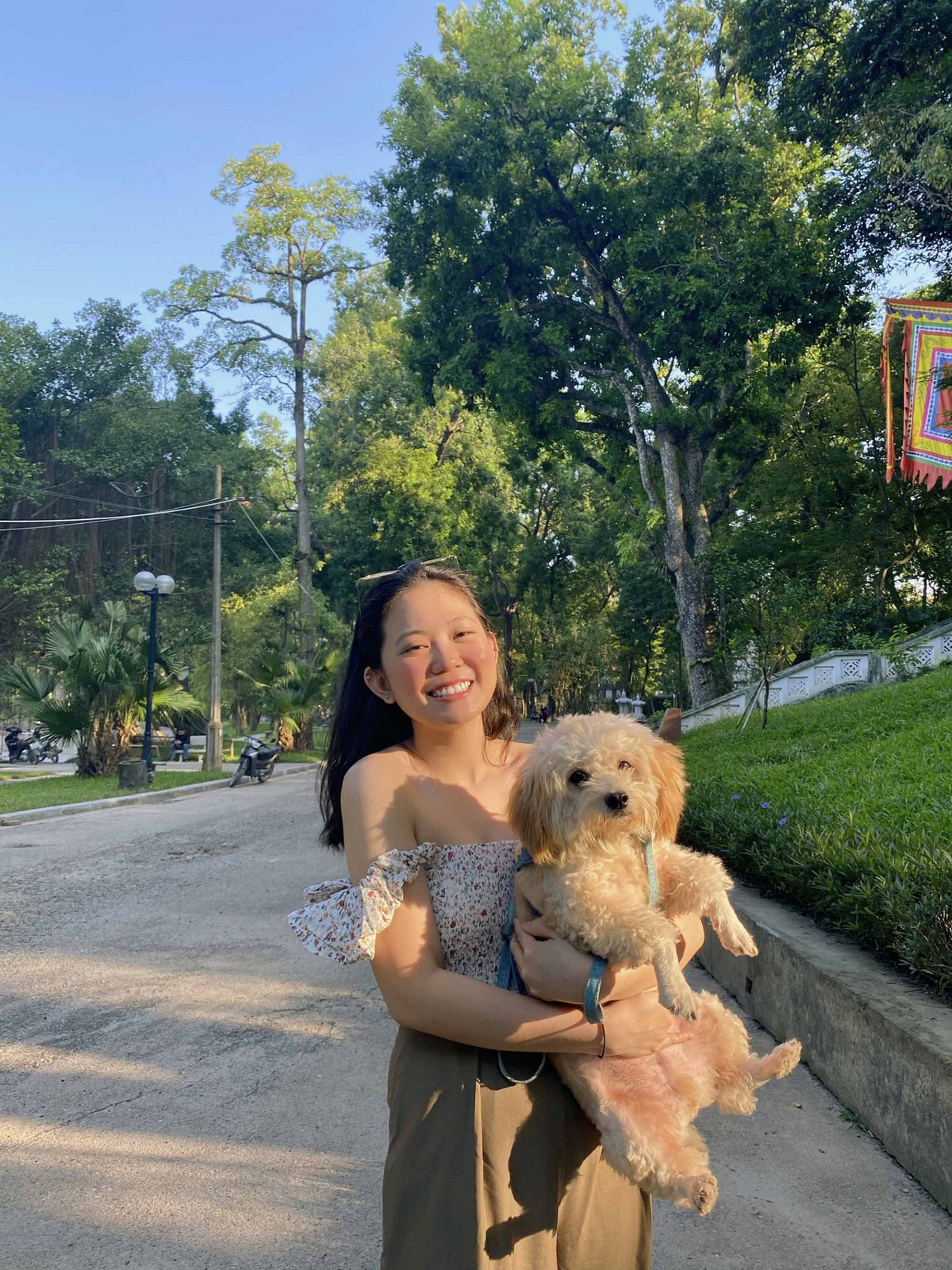 Mạch Khanh dễ thương trong khoảnh khắc đời thường.