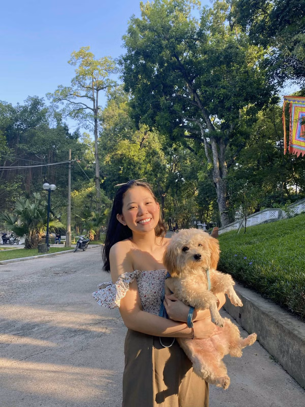 Mạch Khanh dễ thương trong khoảnh khắc đời thường.